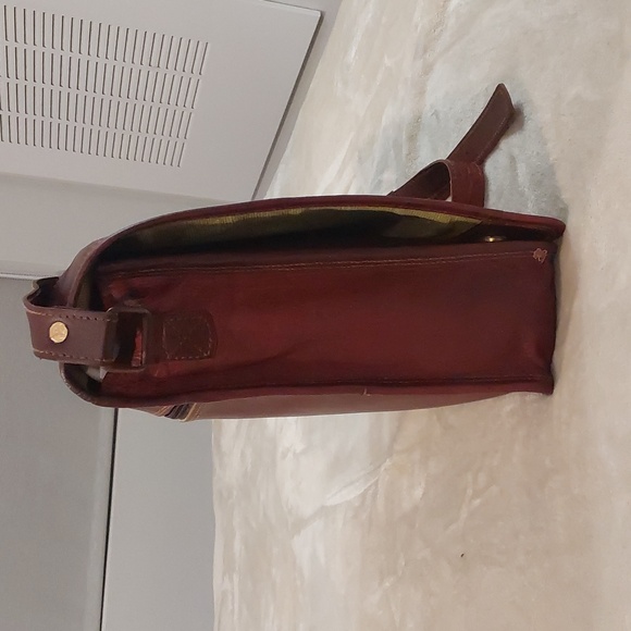 Vintage Handcrafted Leather Messanger Bag With Green Canvas Liner - Picture 3 of 14